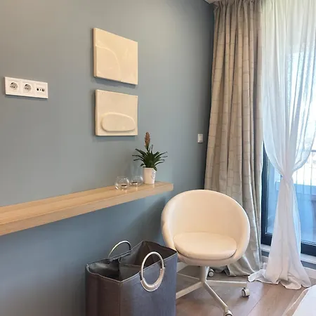 в 48 в сграда мона Apartament *